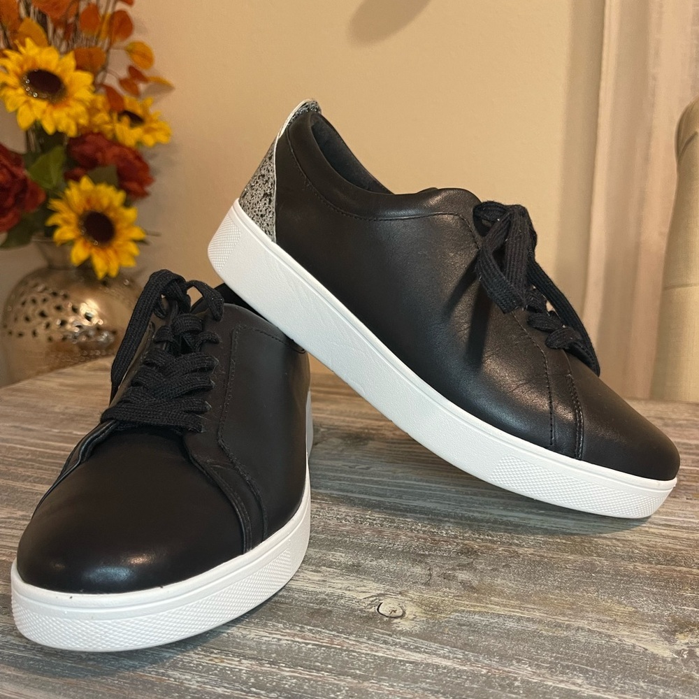 Fitflop Shimmer Back Black Leather Sneakers Size 8